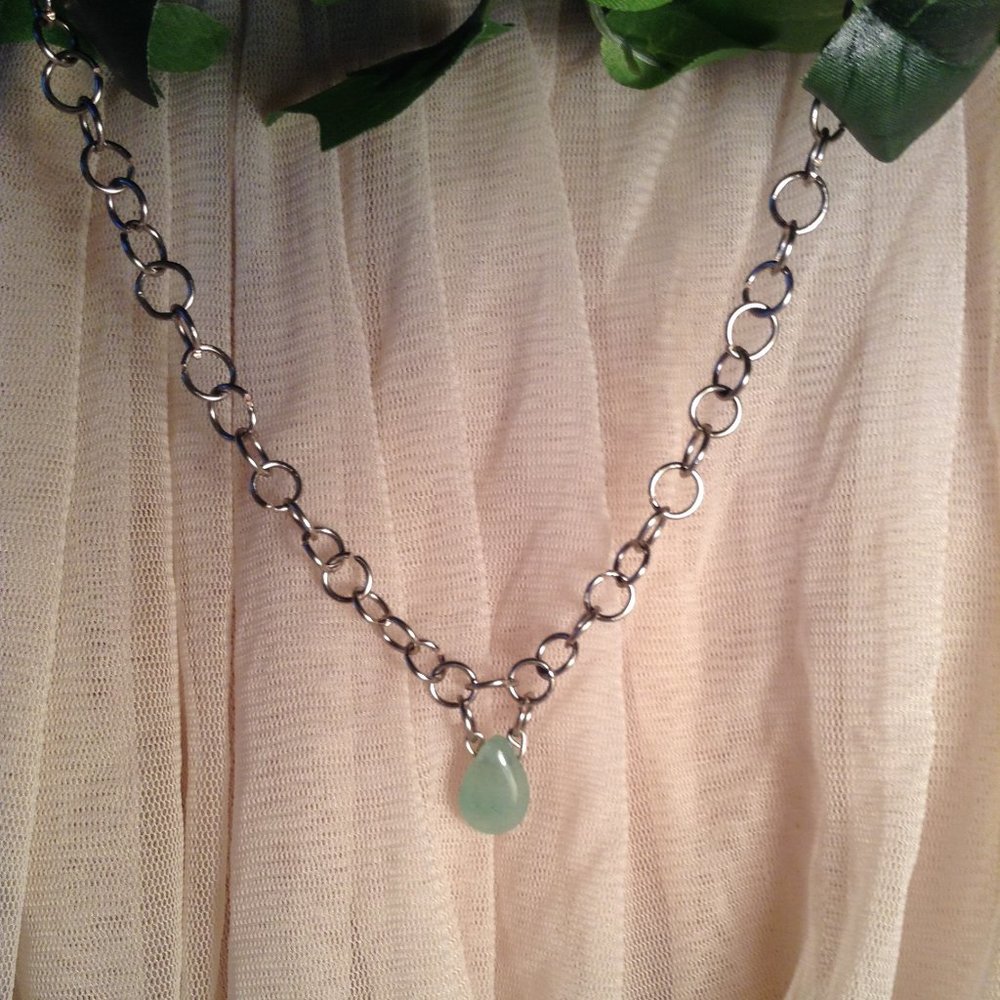 💎Teal raindrop necklace💎